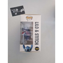 Boneco POP Stitch com Buquê ? with Roses