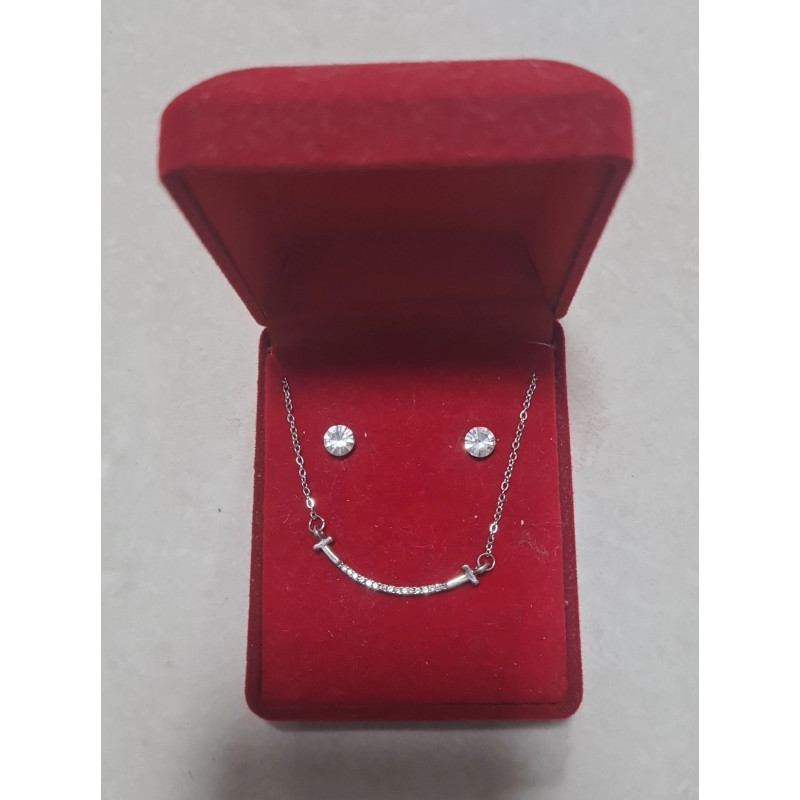 Fio e Brincos de Aço com Brilhantes de Zircônia